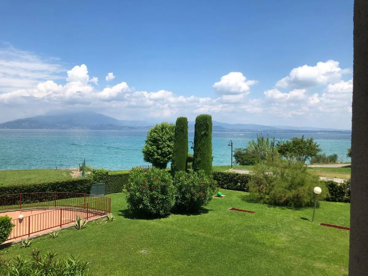 Old Town Apartment Sirmione Italien