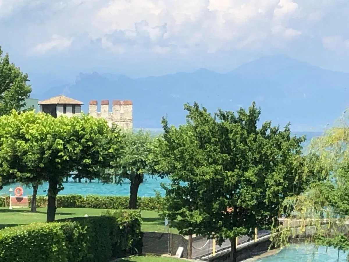 Old Town Apartment Sirmione